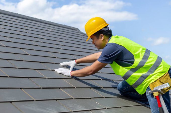 Roofing Installation Is a Dangerous Job For Homeowners